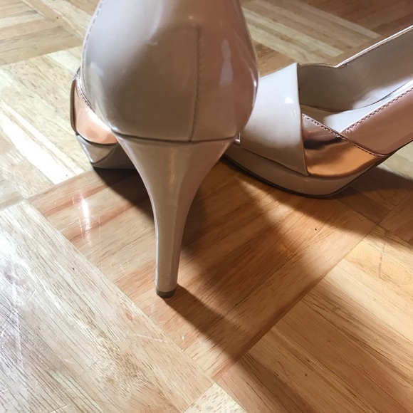 9 & Co Pink and Nude High Heels 6 1/2 - Picture 2 of 2